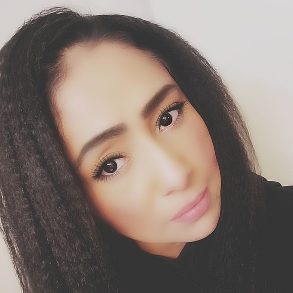 Meet your Posher, Nancy - Picture 2 of 2